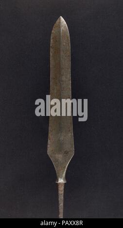 Pfeilspitze (Yanone). Kultur: Japanisch. Abmessungen: L 18. (45,7 cm); L. von Kopf 6 1/2 in. (16,5 cm); W. 1. (2,5 cm); Wt. 2.9 oz. (82,2 g). Datum: 18. Museum: Metropolitan Museum of Art, New York, USA. Stockfoto