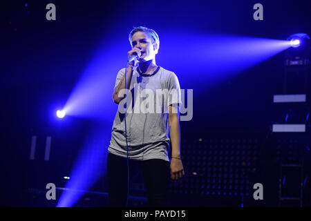 SUNRISE, FL - 11. Juli: Hasley führt auf dem BB&T Center am 11. Juli 2015 in Sunrise, Florida. Personen: Hasley