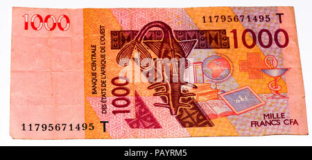 1000 CFA-Franc Bank Note. CFA-Franc ist in 14 afrikanischen Ländern verwendet. Stockfoto