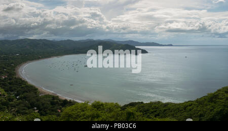 Herrlicher Panoramablick von Coco Beach, Costa Rica. Perfekter Ort, um die Natur, Sand und Sonne zu genießen. Stockfoto