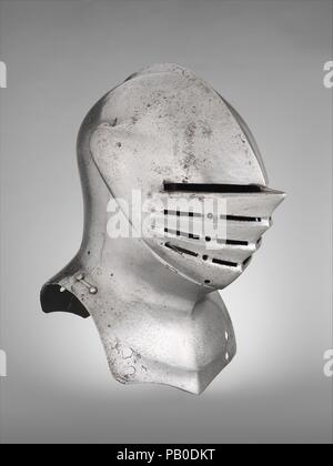 Helm für Fuß zu bekämpfen. Kultur: eventuell Britischen. Abmessungen: H.16 cm. (42,6 cm); W. 14. (35,6 cm); D. 15 1/2 in. (39,4 cm); Wt. 11 lb. 12 oz. (5330g). Datum: Ca. 1500-1520. Englisch Rüstung des frühen sechzehnten Jahrhundert ist extrem selten und Turnier Rüstung umso mehr. Dieser Helm, der auch eine "große bascinet' im sechzehnten Jahrhundert, ist eines der wenigen seiner Art in Existenz heute. Es wurde für die Verwendung in einer Art von Turnier, das zwischen zwei voll gepanzerten Männer gekämpft wurde, zu Fuß und mit der Pole Äxte, Speere, Schwerter und Dolche. Museum: Metropolitan Museum of Art, New Y Stockfoto