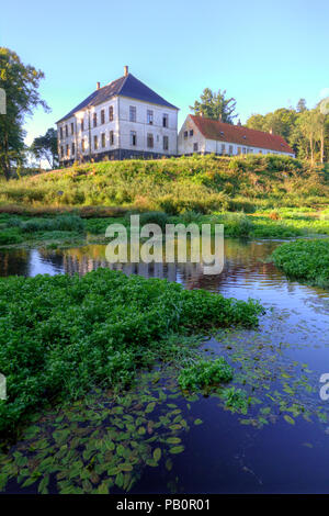 Der einst eindrucksvollen, jetzt Verlassene, Mansion am Randbøldal in der Nähe von Vejle in Dänemark in der ersten Hälfte des 19. Jahrhunderts gebaut. Stockfoto