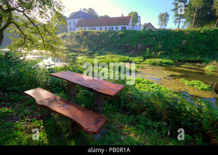 Der einst eindrucksvollen, jetzt Verlassene, Mansion am Randbøldal in der Nähe von Vejle in Dänemark in der ersten Hälfte des 19. Jahrhunderts gebaut. Stockfoto