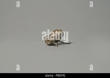 Spider Ornament. Kultur: Moche (Loma Negra). Abmessungen: Länge 1 in.. Datum: 390-450. Museum: Metropolitan Museum of Art, New York, USA. Stockfoto