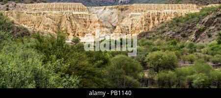 Jales, Residuos de mina, mina antigua, mina de cobre in Mexiko. Aspekte eines Hügels oder Berges, der vom Wast gebildet wird Stockfoto