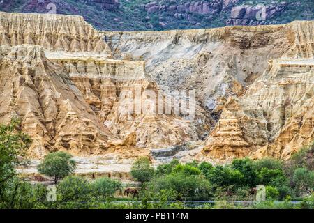 Jales, Residuos de mina, mina antigua, mina de cobre in Mexiko. Aspekte eines Hügels oder Berges, der vom Wast gebildet wird Stockfoto