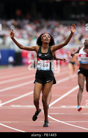 Sifan HASSAN (Niederlande, Holland) feiern Sieg im Millicent Fawcett Meile Finale bei den 2018, IAAF Diamond League, Jubiläum Spiele, Queen Elizabeth Olympic Park, Stratford, London, UK. Stockfoto