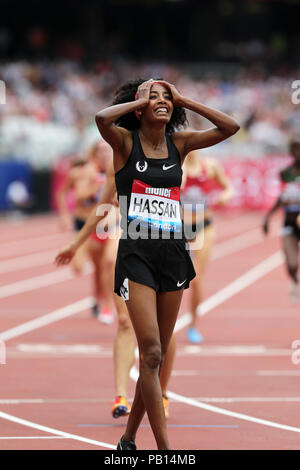 Sifan HASSAN (Niederlande, Holland) feiern Sieg im Millicent Fawcett Meile Finale bei den 2018, IAAF Diamond League, Jubiläum Spiele, Queen Elizabeth Olympic Park, Stratford, London, UK. Stockfoto