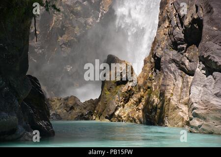 Cascada Rio Blanco Hornopiren. Carretera Austral, Patagonien, Chile Stockfoto