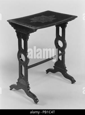 Nesting Table. Kultur: American. Abmessungen: 27 x 14 1/2 x 20 1/4 in. (68,6 x 36,8 x 51,4 cm). Datum: 1860-70. Museum: Metropolitan Museum of Art, New York, USA. Stockfoto