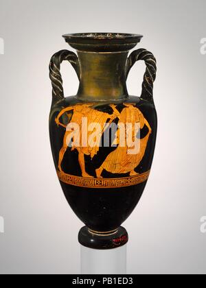 Terrakotta Neck-Amphora (jar) mit verdrehten Griffen. Kultur: Griechisch, Dachboden. Abmessungen: H. 14 5/16 in. (36,3 cm), Durchmesser 7 cm. (18,7 cm). Datum: Ca. 470 v. Chr.. Vorderseite, Jugend verfolgt Frau Rückwärts, Jugend und junge Holding Lyra In diesem Schwert schwingt, Jugend, alle Athener würde die Haltung der Figur des Aristogeiton in der berühmten Gruppe von Statuen der Tyrannicides erkannt haben. Museum: Metropolitan Museum of Art, New York, USA. Stockfoto