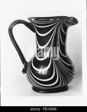 Krug. Kultur: American. Abmessungen: H. 8 1/4 in. (21 cm). Datum: Ca. 1860. Museum: Metropolitan Museum of Art, New York, USA. Stockfoto