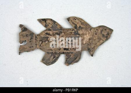 Kostüm Ornament. Kultur: Peru; Central Coast (?). Abmessungen: Insgesamt: 2. (5,08 cm). Datum: 11. bis 12. Jahrhundert. Museum: Metropolitan Museum of Art, New York, USA. Stockfoto