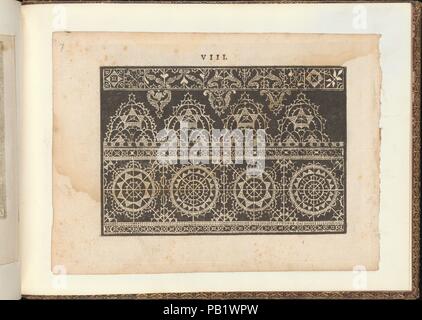 Prima parte de' Fiori, Seite 8 (Vorderseite). Autor: Giovanni Battista Ciotti (Italienisch, geboren Siena, Ca. 1560). Abmessungen: Insgesamt: 6 11/16 x 9 1/16-in. (17 x 23 cm). Drucker: Nicolo Moretti, Venedig. Erschienen in: Venedig. Herausgeber: Francesco de' Franceschi (Italienisch, Aktiv 16. Jahrhundert). Datum: 1591. Von Giovanni Battista Ciotti, gedruckt von Nicolo Moretti, Venedig, veröffentlicht von Francesco de' Franceschi, Italienisch, Aktiv 16. Jahrhundert geschrieben. Von oben nach unten und von links nach rechts: Design aus 3 horizontalen Registern. Startseite Registrieren ist mit 3 upside-down Blumen, die aus einem orname hängen eingerichtet Stockfoto