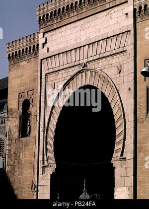 PUERTA DE ENTRADA A LAS ANTIGUAS ATARAZANAS CONVERTIDAS EN Mercado Central. Ort: Außen, SPANIEN. Stockfoto