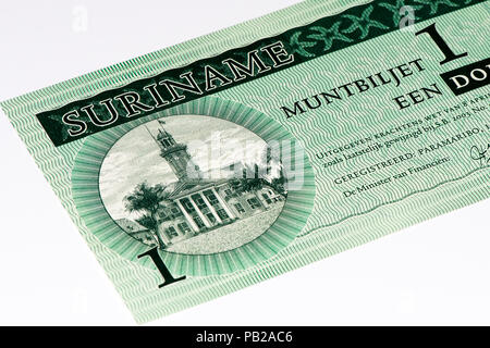 1 Suriname Dollar Bank Note. Suriname Dollar ist die Landeswährung von Suriname Stockfoto