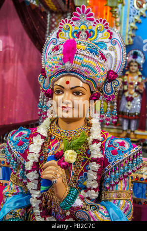 Statue des Indischen Herr Swaminarayan, Hindu Gott nilkanth Idol. Statue des Indischen Herr Swaminarayan, Hindu Gott nilkanth Idol. Stockfoto