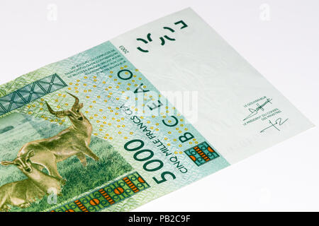 5000 CFA-Franc Bank Note. CFA-Franc ist in 14 afrikanischen Ländern verwendet. Stockfoto