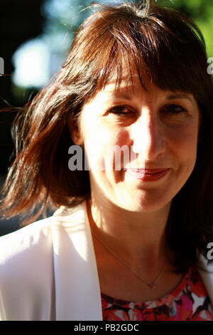 Rachel Reeves ist eine britische Politikerin und Mitglied der Labour-Partei. Rachael ist Abgeordneter von Leeds West. Britische Politik. MPS. Rachael ist auch Wirtschaftswissenschaftler. Rachel reeves. RUSSELL MOORE-PORTFOLIO-SEITE. Stockfoto