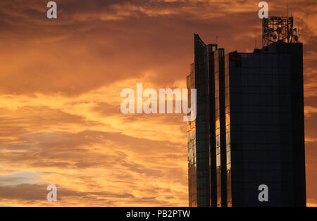 Amanecer de Nuevo Dia de Hermosillo. Contra Luz de la Torre de Hermosillo Stockfoto
