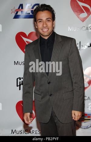 Howie Dorough (Backstreet Boys) an der MusiCares Person Ankunft des Jahres James Taylor im Convention Center in Los Angeles. Februar 6, 2006. DoroughHowie BackstreetBoys 022 Red Carpet Event, Vertikal, USA, Filmindustrie, Prominente, Fotografie, Bestof, Kunst, Kultur und Unterhaltung, Topix Prominente Fashion/Vertikal, Besten, Event in Hollywood Leben - Kalifornien, Roter Teppich und backstage, USA, Film, Stars, Film Stars, TV Stars, Musik, Promis, Fotografie, Bestof, Kunst, Kultur und Unterhaltung, Topix, vertikal, eine Person aus dem Jahre 2006. Stockfoto