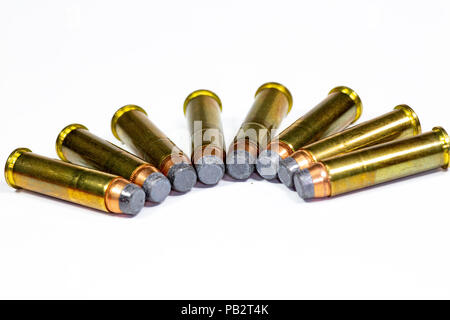 357 Magnum bullets Festlegung auf einem weißen Zähler Stockfoto