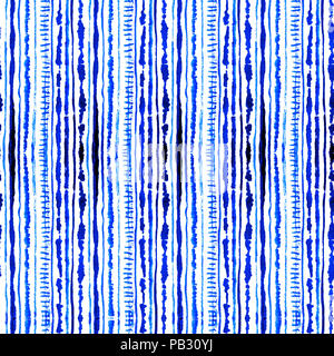 Nahtlose Aquarell shibori Tie-dye Muster von indigo Farbe auf weiße Seide. Hand Malerei Textilien - noduläre Batik Stockfoto
