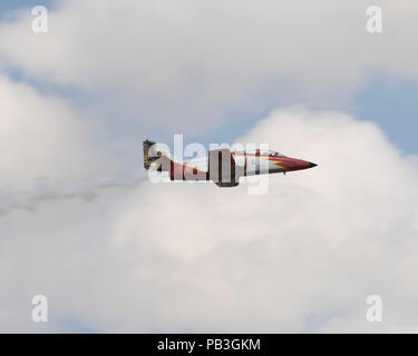 Spanische Luftwaffe A CASA C-101 Aviojet Patrulla Águila der Spanischen Forceaerobatic demonstration Team des Royal International Air Tattoo 2018 Stockfoto