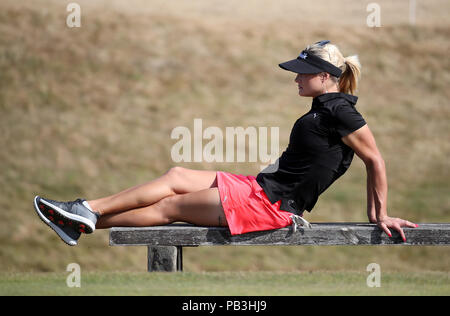 Der schottische Carly Booth wartet am Abschlag des 2. Lochs während des Tages auf einen der 2018 Aberdeen Standard Investments Ladies Scottish Open im Gullane Golf Club, Gullane. PRESSEVERBAND Foto, Bilddatum: Donnerstag, 26. Juli 2018. Bildnachweis sollte lauten: Jane Barlow/PA Wire. Stockfoto