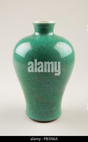 Vase. Kultur: China. Abmessungen: H.8. (20,3 cm). Museum: Metropolitan Museum of Art, New York, USA. Stockfoto