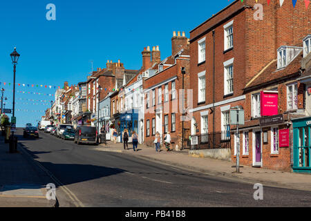 Lymington Hmapshire England Juli 23, 2018 Alte Gebäude an der High Street Stockfoto