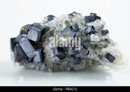 Pyrit und Bleiglanz durch Quarz, natürliche Crystal absorbiert, Close-up Stockfoto