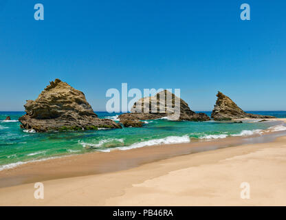 Felsformationen, Porto Covo, das Alentejo Stockfoto