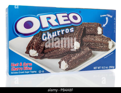 Winneconne, WI - 25 Juli 2018 - eine Box von Oreo churros auf einem isolierten Hintergrund. Stockfoto