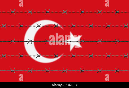 Stacheldraht Vor. Türkische Flagge hinter sich. Stockfoto