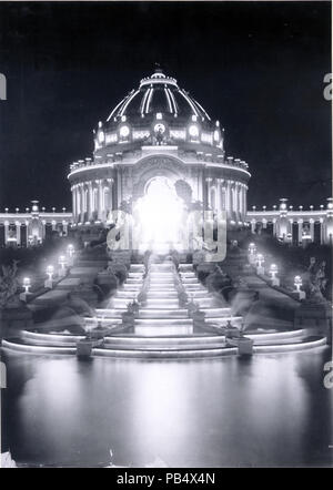 1102 Nacht Festival Hall und der Zentralen Kaskaden auf der World's Fair 1904 Stockfoto