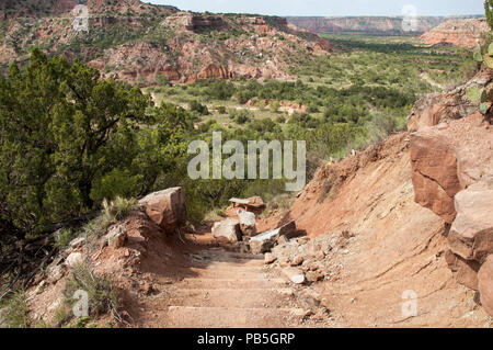 Palo Duro Canyon letzten Aufstieg zum Leuchtturm und Castle Peak Formationen Stockfoto