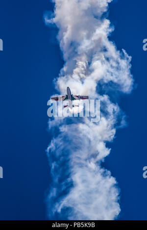 Frecce Tricolori aerobatic Demonstration Team der Italienische Aeronautica Militare italienische Luftwaffe display Team flying Aermacchi MB-339-A/PAN Jet Stockfoto