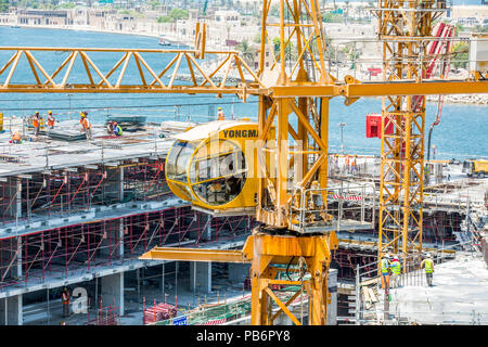 Crains auf der Baustelle von Gebäude Stockfoto