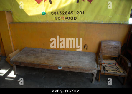 Schild „Pak Aji Good Food“, Yogyakarta, Indonesien. Stockfoto