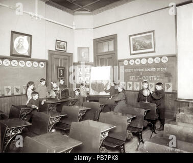 1565 St. Louis öffentlichen Schulen Unterricht Ausstellung im Palast der Bildung auf der Weltausstellung 1904 Stockfoto