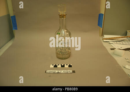 820 Jack Daniel's Whiskey Flasche, Replik der Goldmedaille Preis Whiskey bei World's Fair 1904 Stockfoto