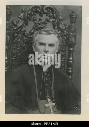 1055 Monseigneur Brunette (HS 85-10 -27811 B) Original Stockfoto