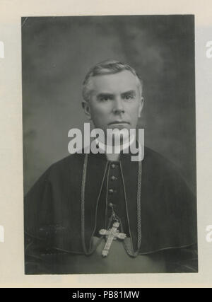 1055 Monseigneur Brunette (HS 85-10 D -27811) Original Stockfoto