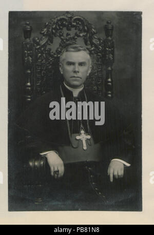 1055 Monseigneur Brunette (HS 85-10 -27811 G) Original Stockfoto