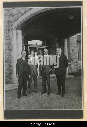 732 Gruppe der Schulleiter die Teilnahme an der klinischen Kongress der Chirurgen von Amerika, und Sir William Taylor, KBE, Col Scrimger, VC, lt Col Armstrong, CMG, Sir Berkeley Moynihan, KCMG (HS 85-10 -37941) Original Stockfoto