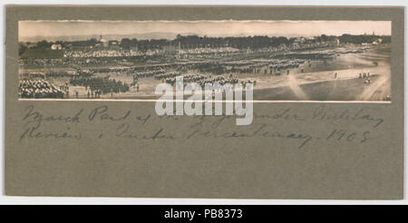 996 März Vergangenheit der Highlanders Military Review, Quebec Tercentenary (HS 85-10-6869) Original Stockfoto