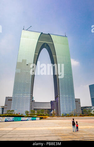 China, Suzhou, Stadt, Tor des Orients Geb.. Stockfoto