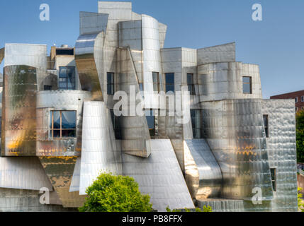 MINNEAPOLIS, MN/USA, 10. September 2017: Frederick R. Weisman Art Museum auf dem Campus der Universität von Minnesota. Stockfoto