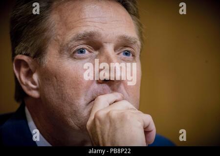 Juli 25, 2018 - Washington, District of Columbia, Vereinigte Staaten - Senator Jeff FLAKE (Credit Bild: © Douglas Christian über ZUMA Draht) Stockfoto